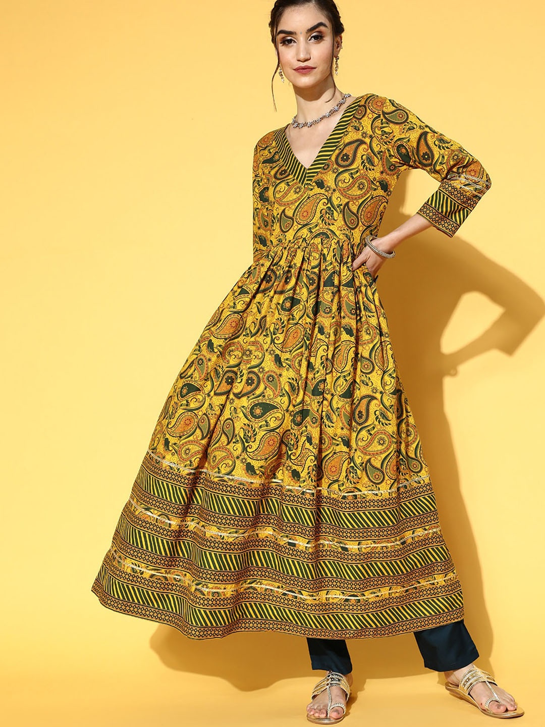 

kipek Women Paisley Printed Indie Prints Anarkali Kurta, Yellow