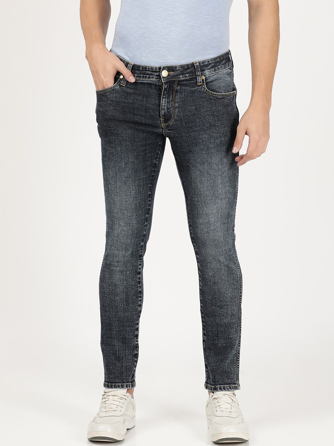 

Wrangler Men Slim Fit Low-Rise Heavy Fade Stretchable Cotton Jeans, Navy blue