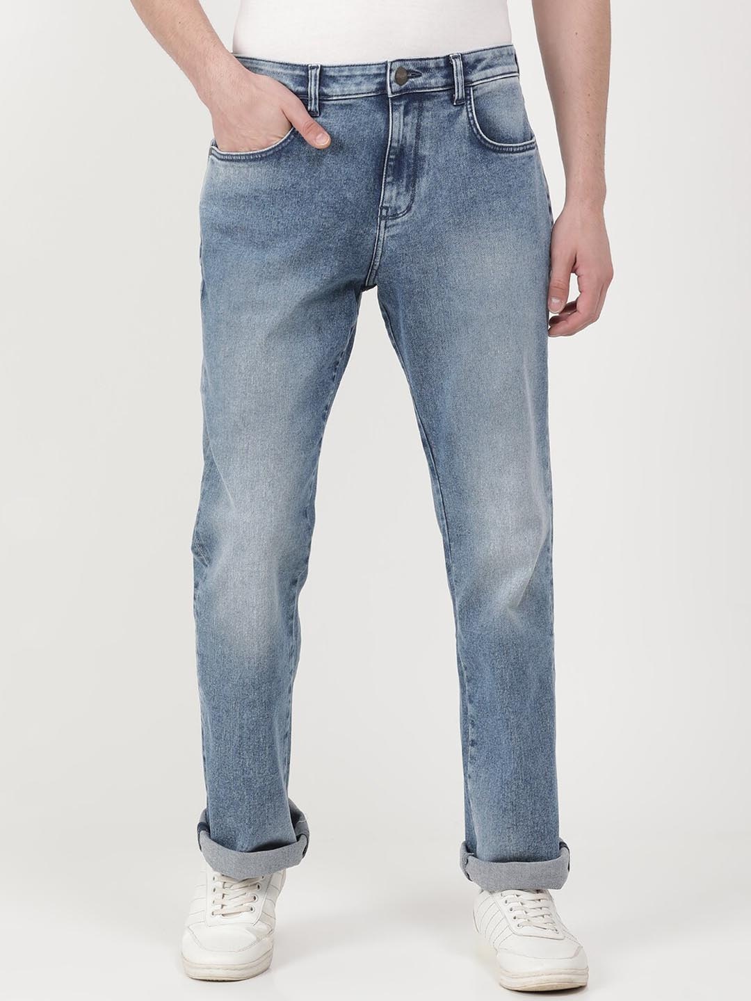 

Wrangler Men Low Distress Heavy Fade Cotton Bootcut Jeans, Blue