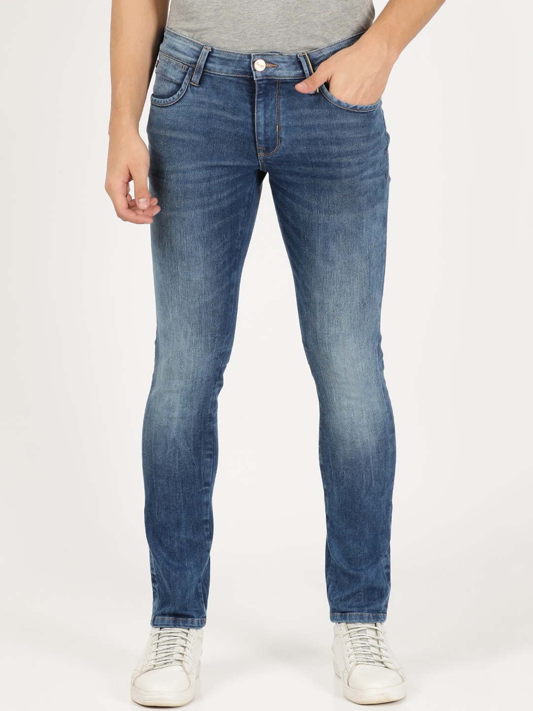 

Wrangler Men Skanders Slim Fit Low-Rise Heavy Fade Stretchable Jeans, Blue