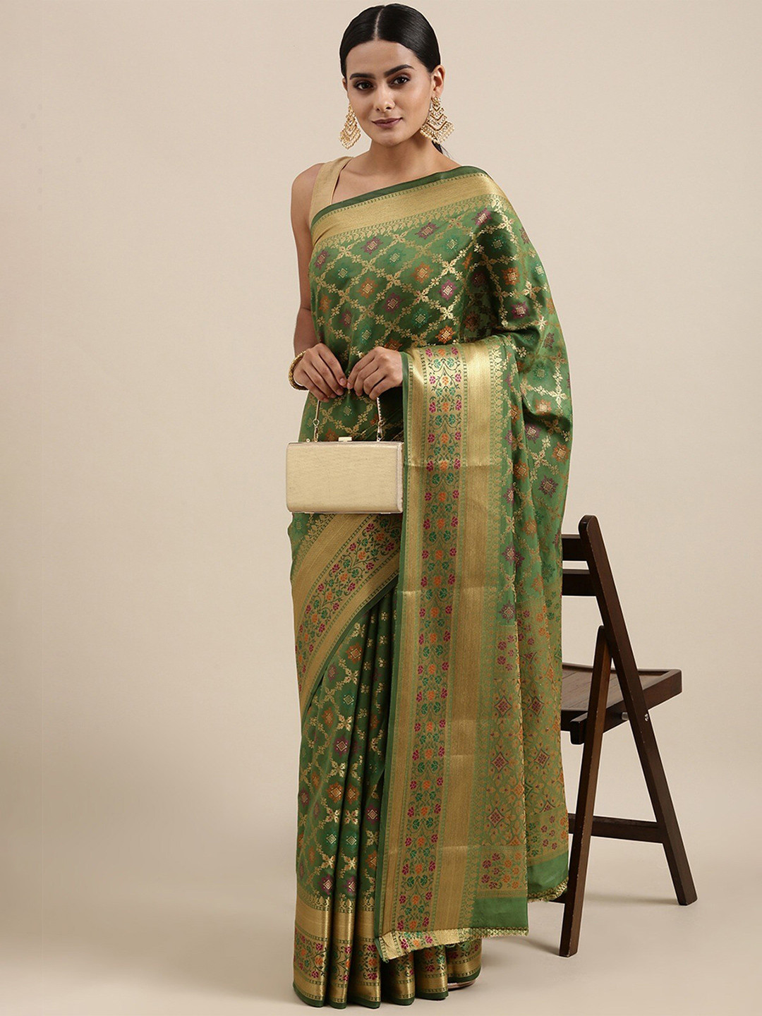

GAJARAI Woven Design Zari Patola Saree, Green