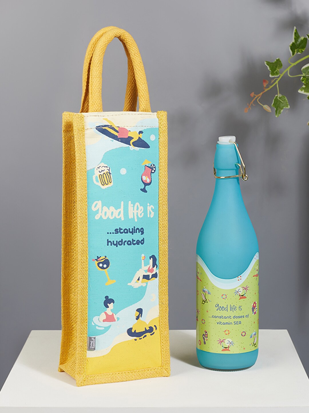 

HomeTown Printed Reversible Bottle Bag, Yellow