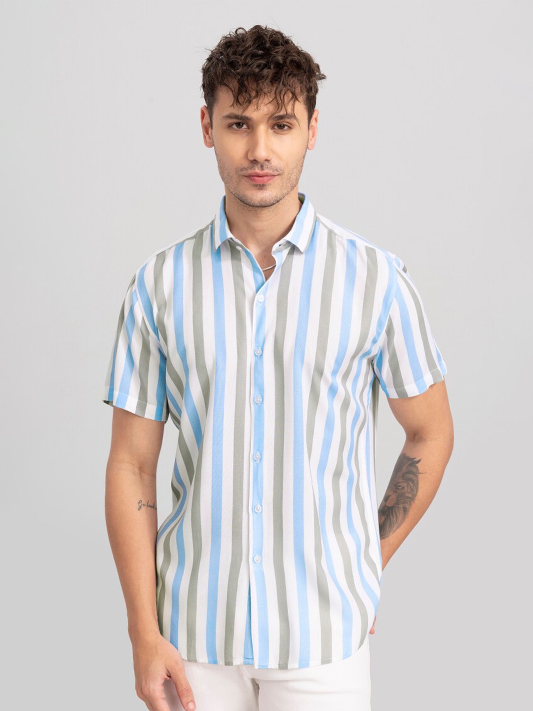 

Snitch Men Slim Fit Striped Casual Shirt, White