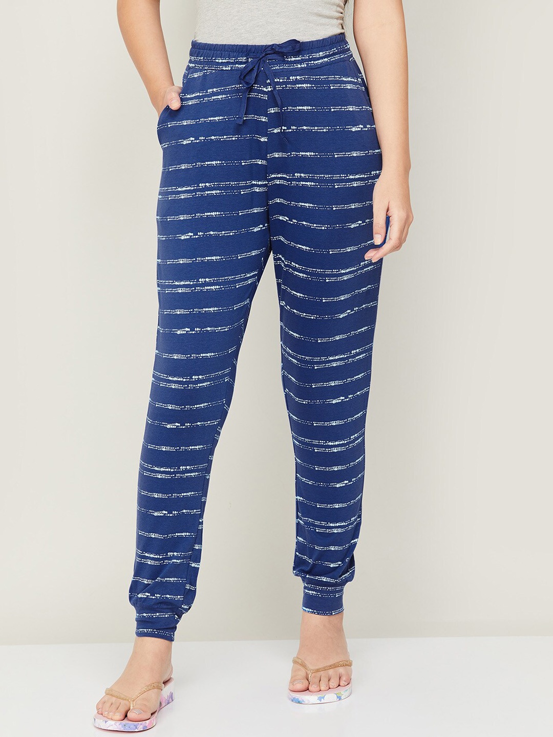 

Ginger by Lifestyle Women Printed Cotton Lounge Pant, Blue