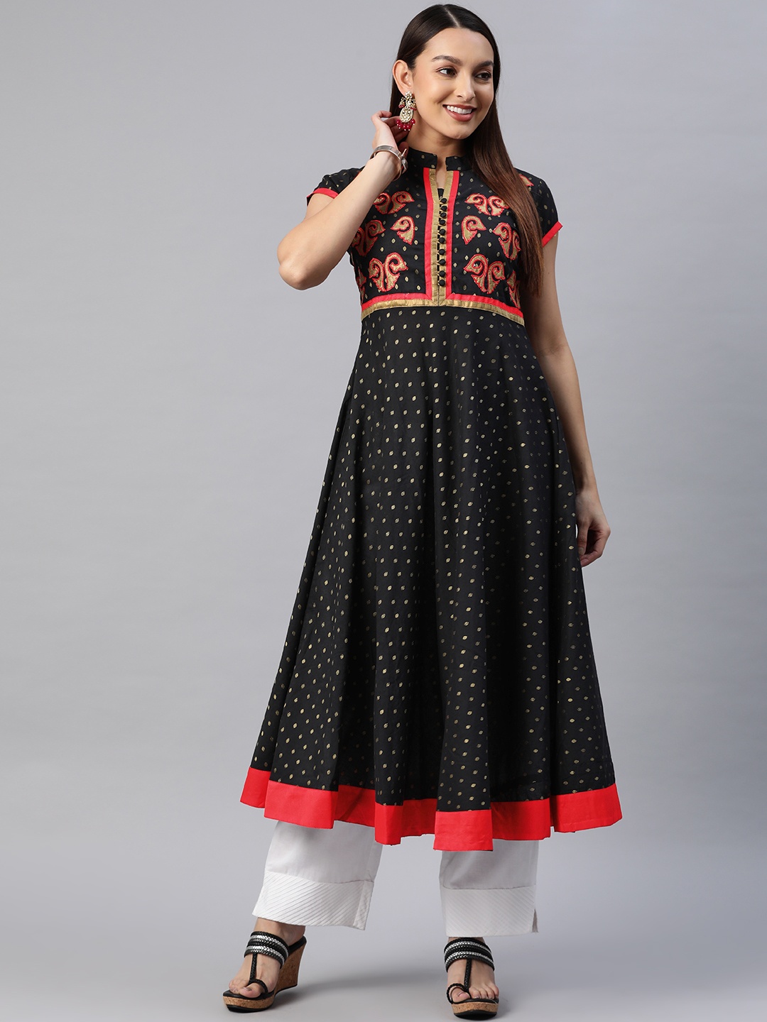 

MBE Women Anarkali Kurta, Black