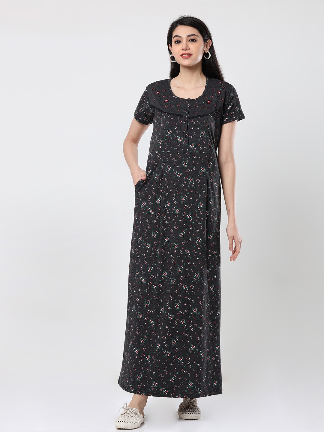 

9shines Label Maternity Printed Round Neck Maxi Nightdress, Black