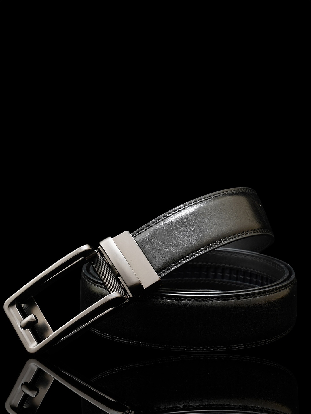 

NAEVE Men Textured Leather Formal Belt, Black