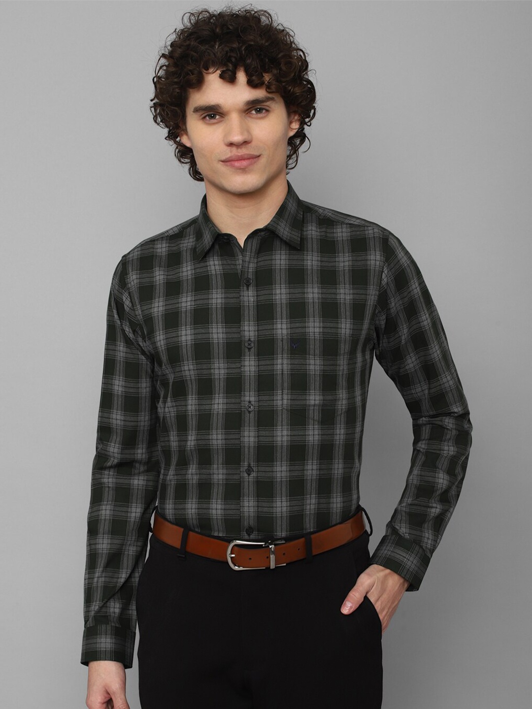 

Allen Solly Men Slim Fit Tartan Checks Checked Pure Cotton Formal Shirt, Grey