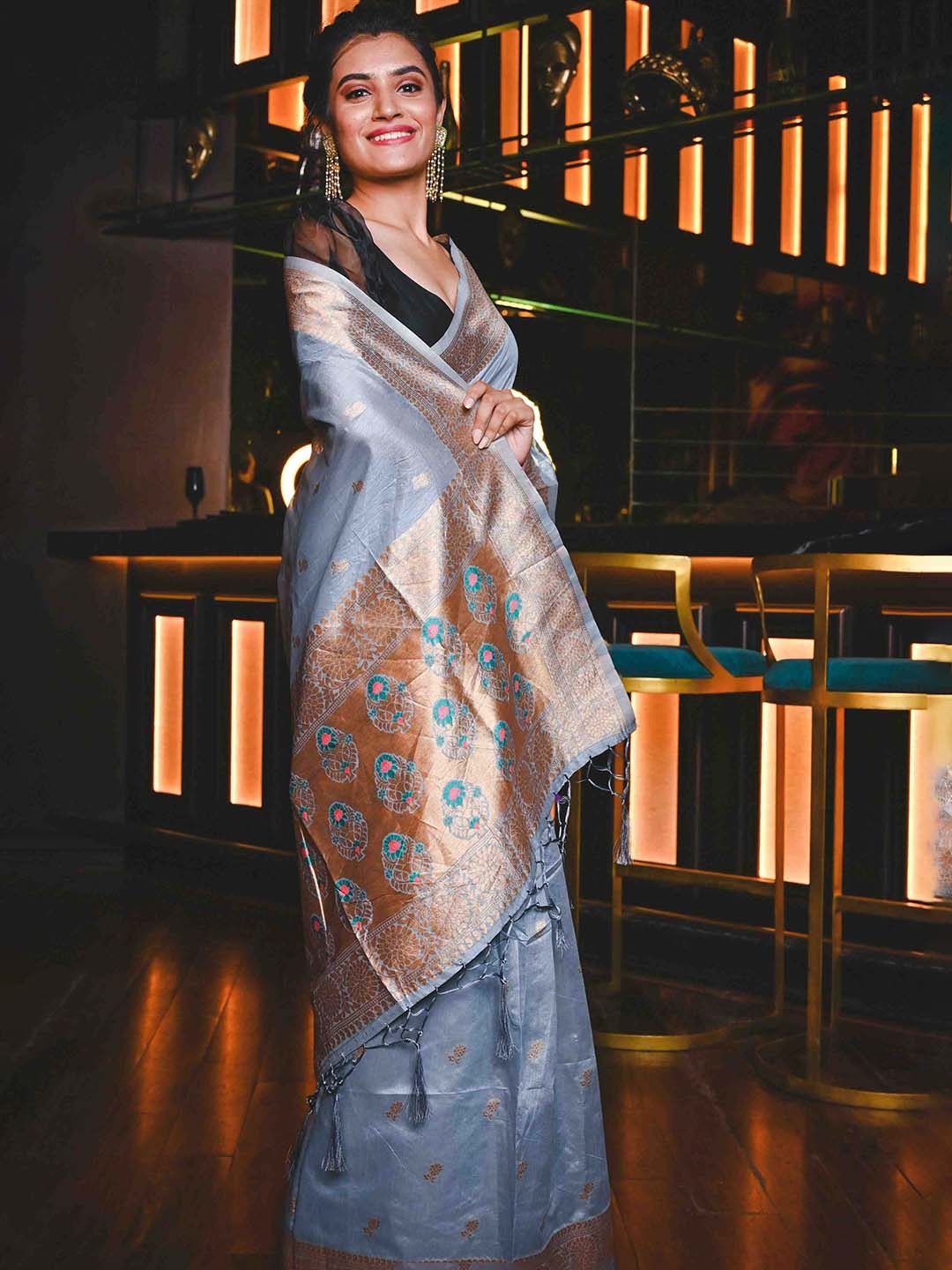 

KARAGIRI Woven Design Zari Maheshwari Saree, Grey
