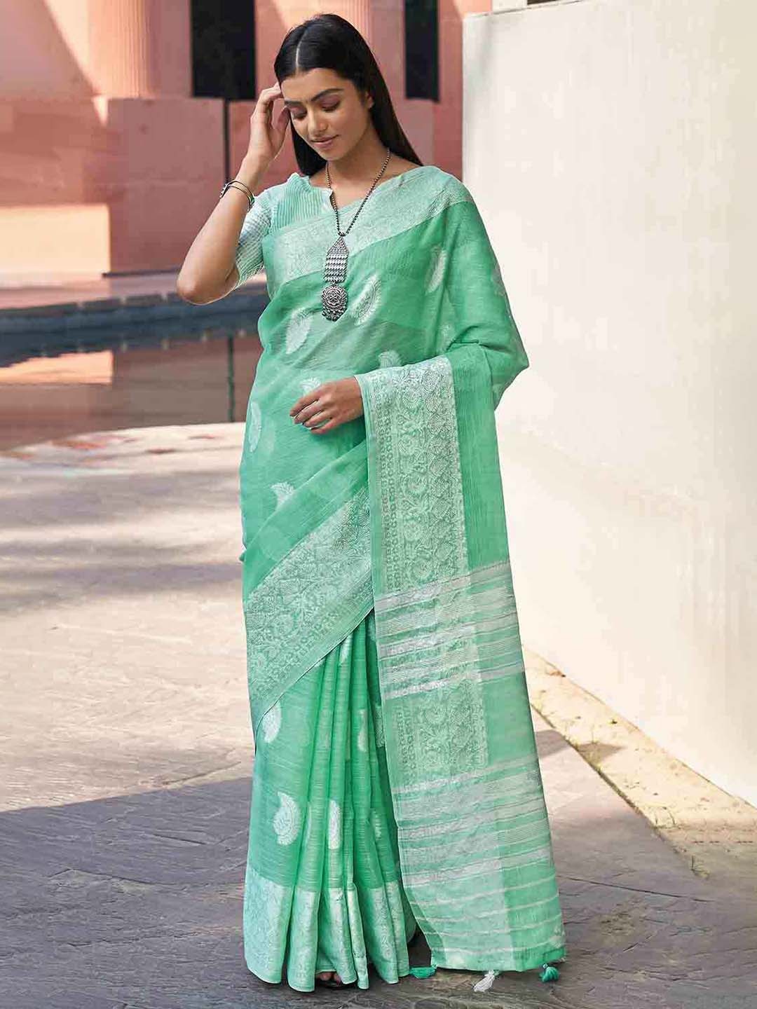 

KARAGIRI Woven Design Zari Saree, Sea green