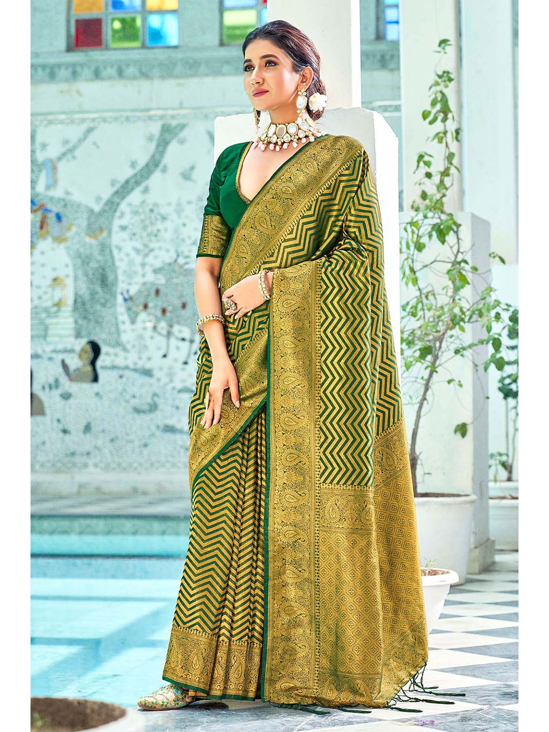 

KARAGIRI Striped Zari Silk Blend Kanjeevaram Saree, Green