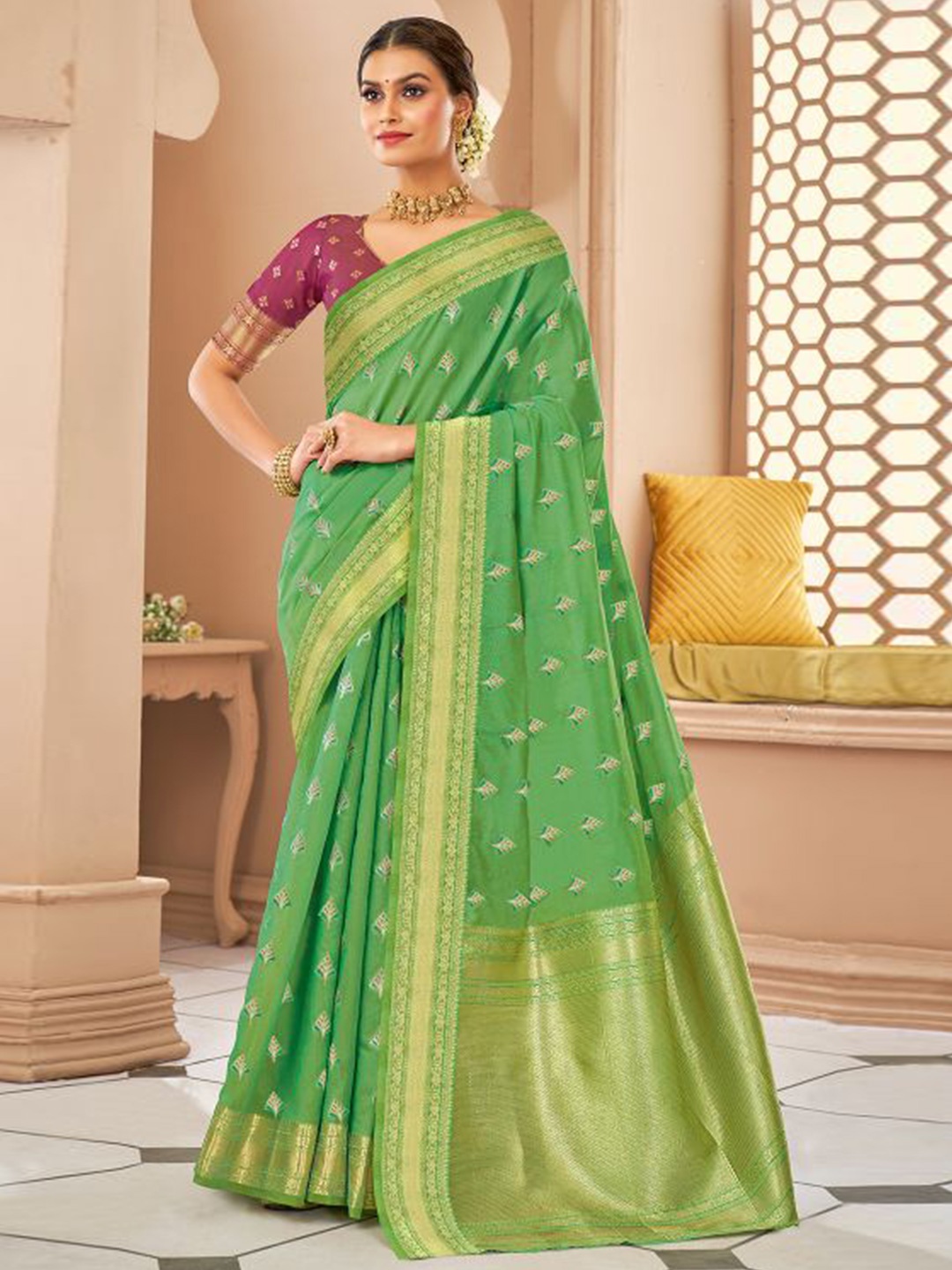 

KARAGIRI Ethnic Motifs Zari Silk Blend Banarasi Saree, Green