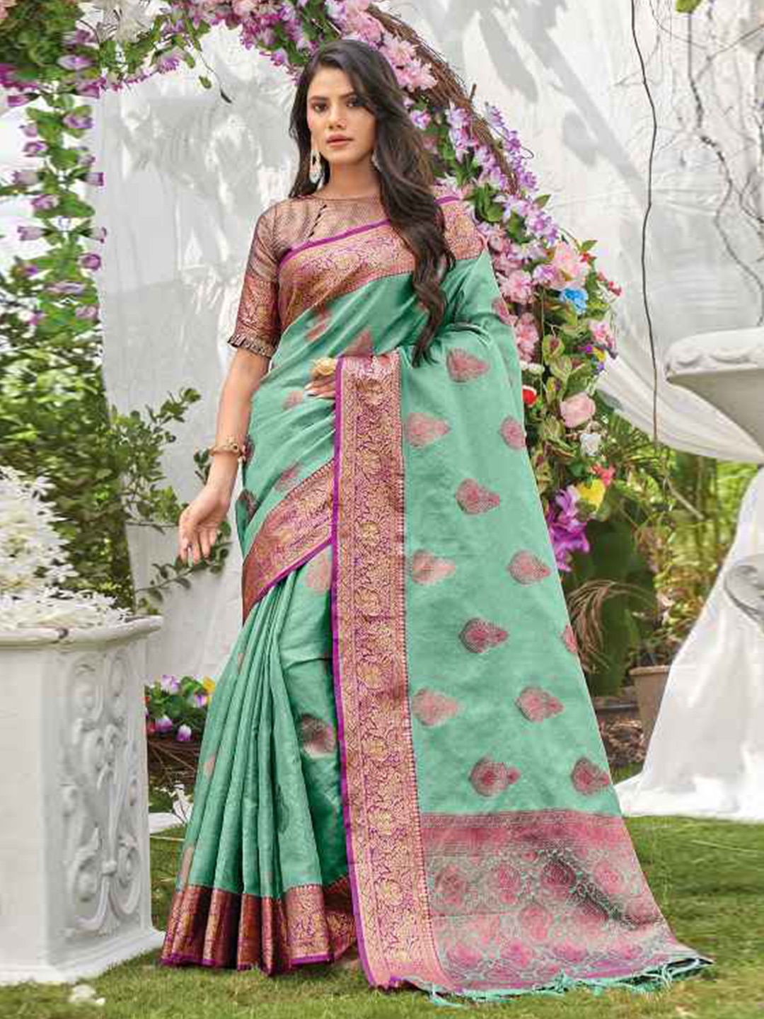 

KARAGIRI Ethnic Motifs Zari Organza Saree, Sea green