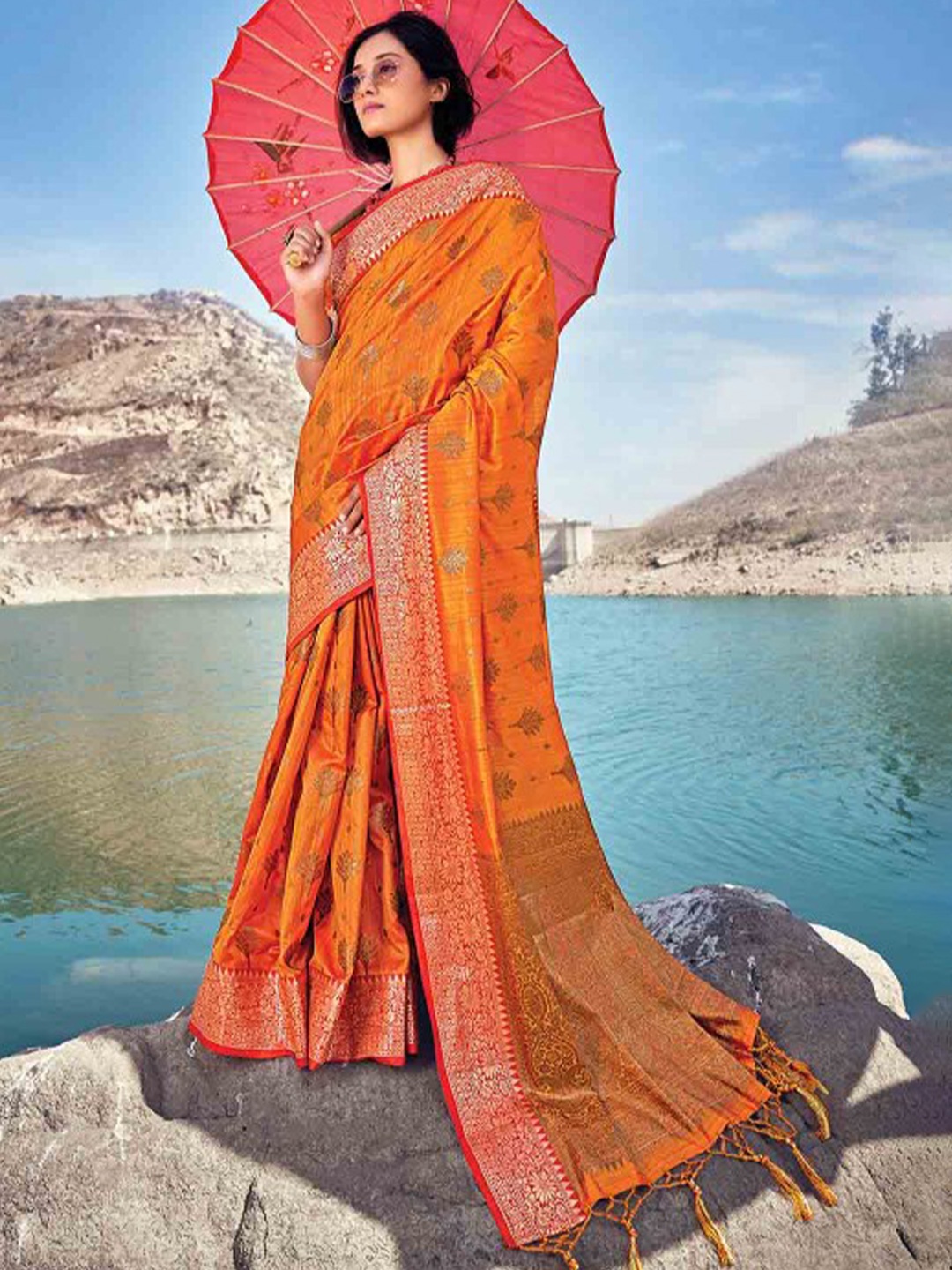 

KARAGIRI Woven Design Zari Banarasi Saree, Orange