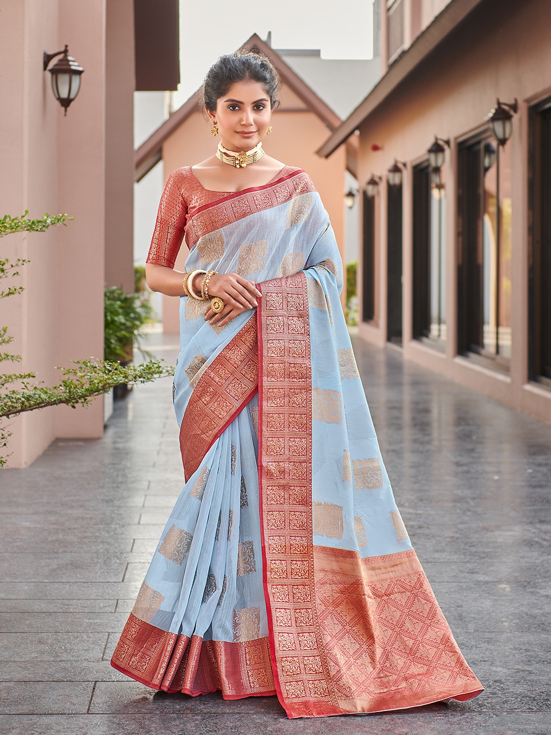 

KARAGIRI Woven Design Zari Saree, Blue