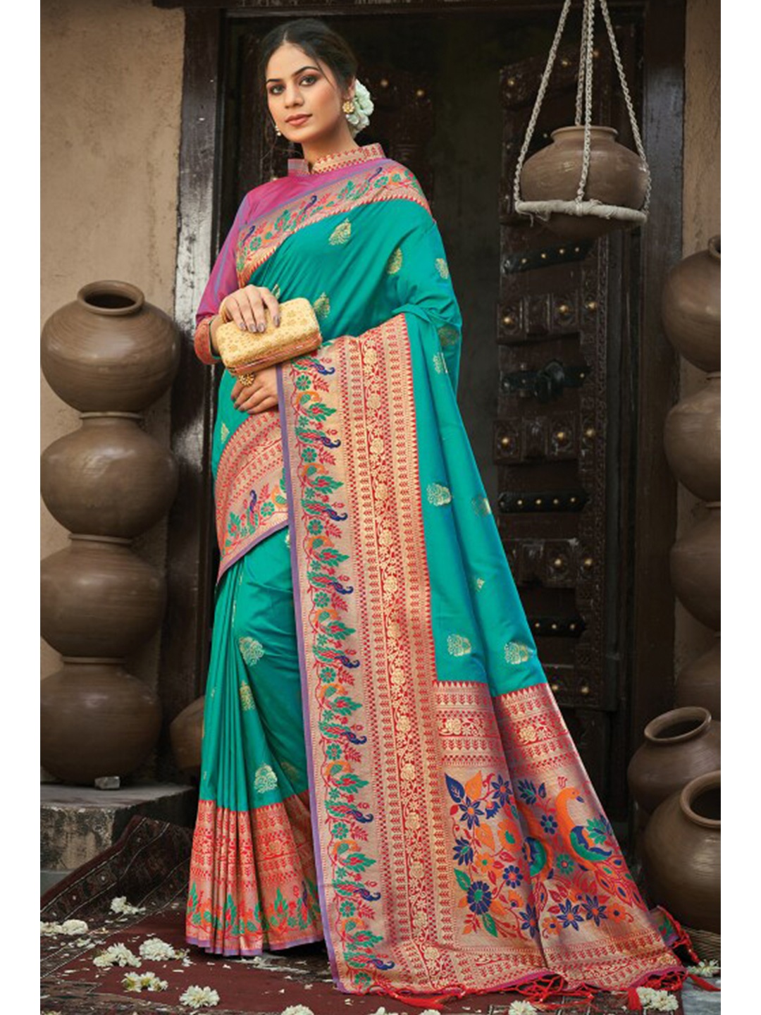 

KARAGIRI Woven Design Zari Saree, Teal