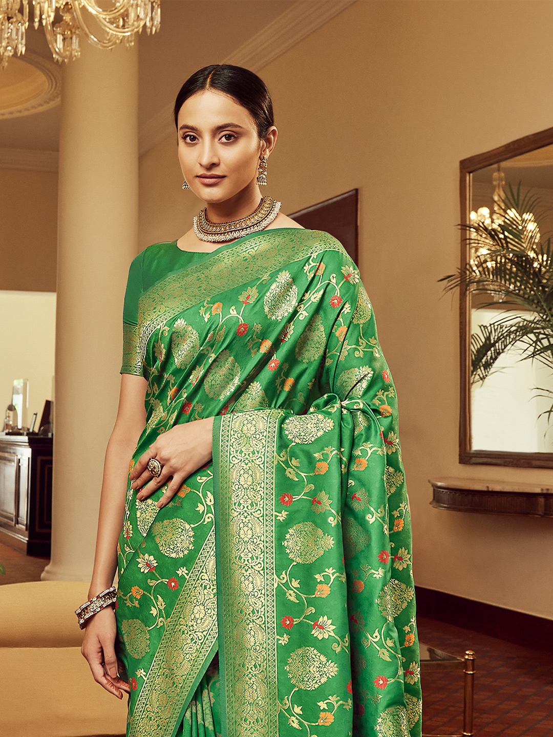 

KARAGIRI Woven Design Zari Silk Blend Banarasi Saree, Green