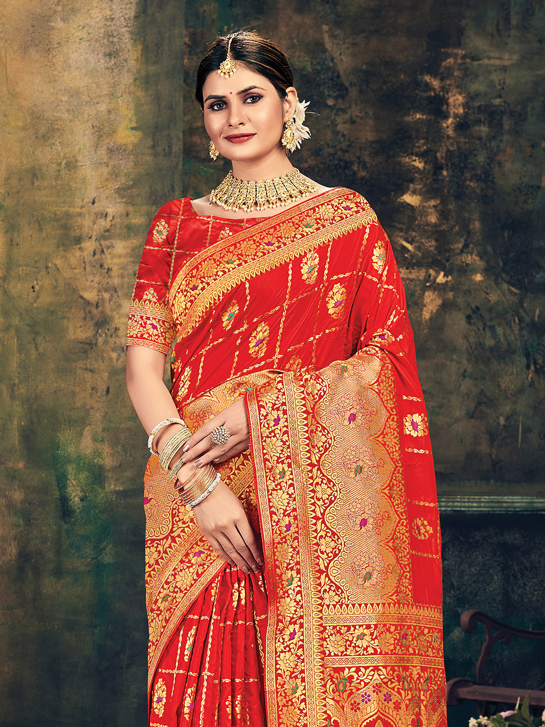 

KARAGIRI Ethnic Motifs Zari Banarasi Saree, Red