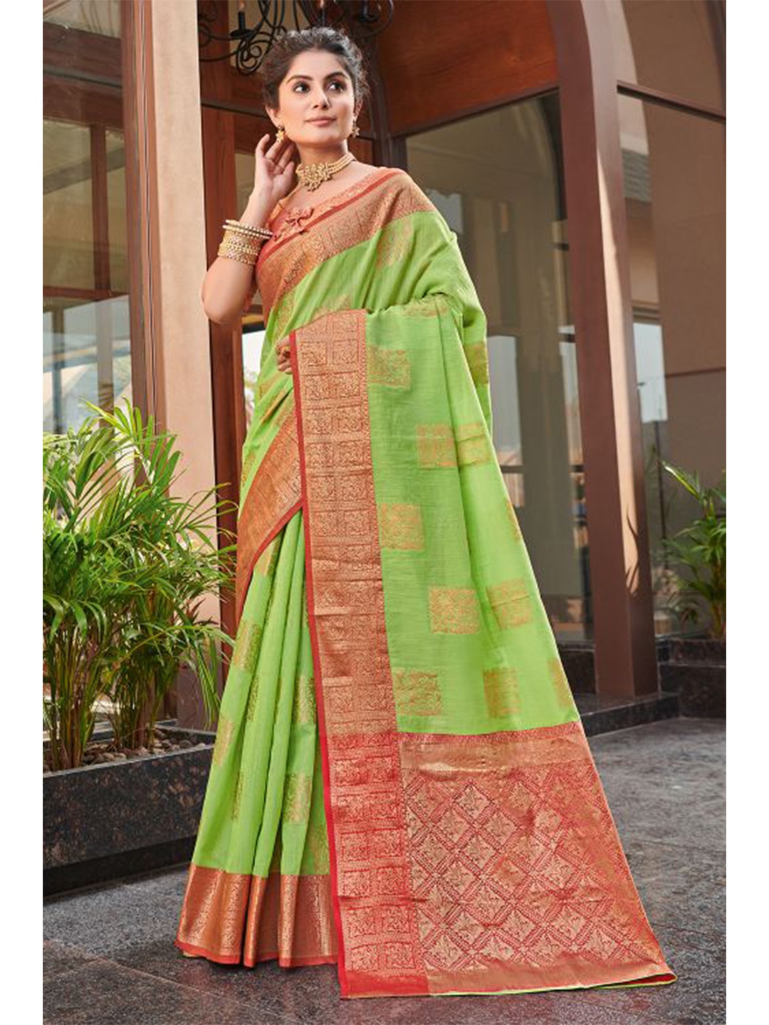 

KARAGIRI Ethnic Motifs Zari Saree, Green
