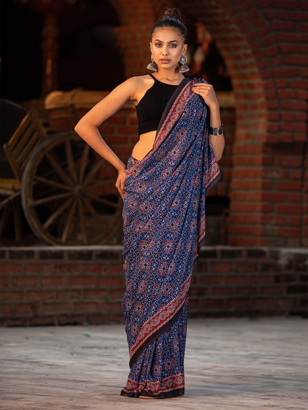 

KARAGIRI Ajrak Block Printed Saree, Blue