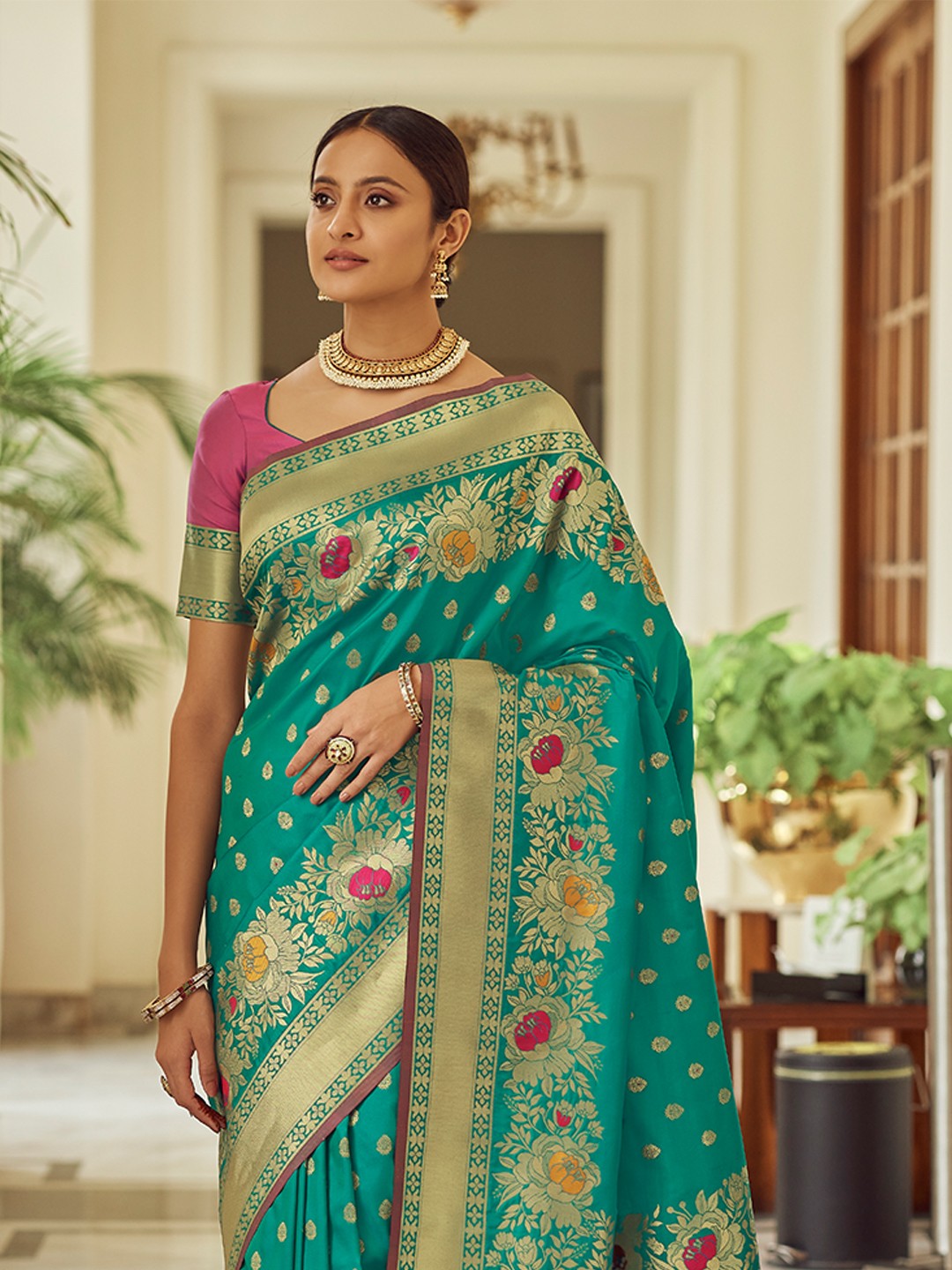 

KARAGIRI Floral Woven Design Zari Banarasi Saree, Turquoise blue