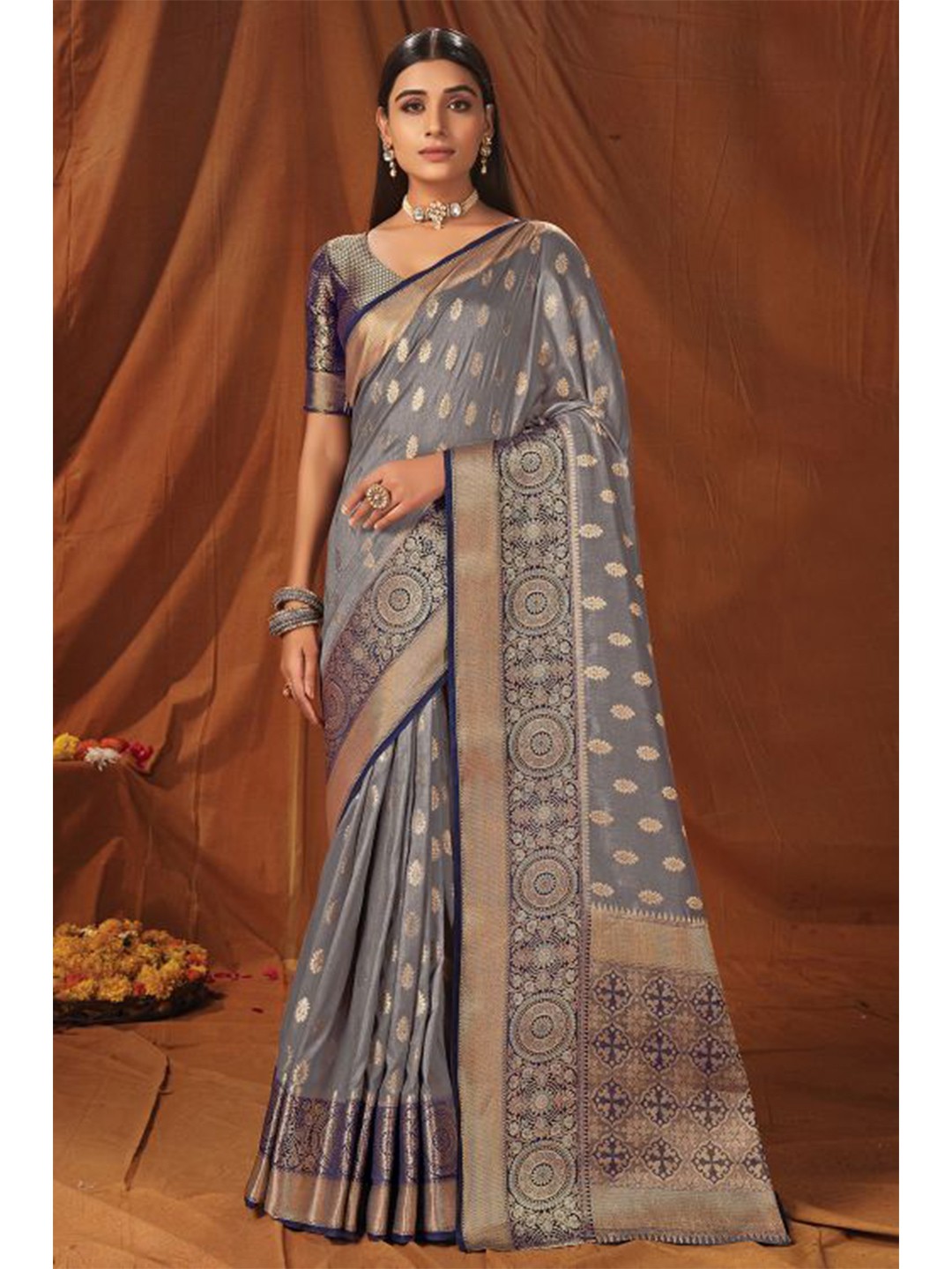 

KARAGIRI Ethnic Motifs Woven Design Zari Silk Saree, Grey