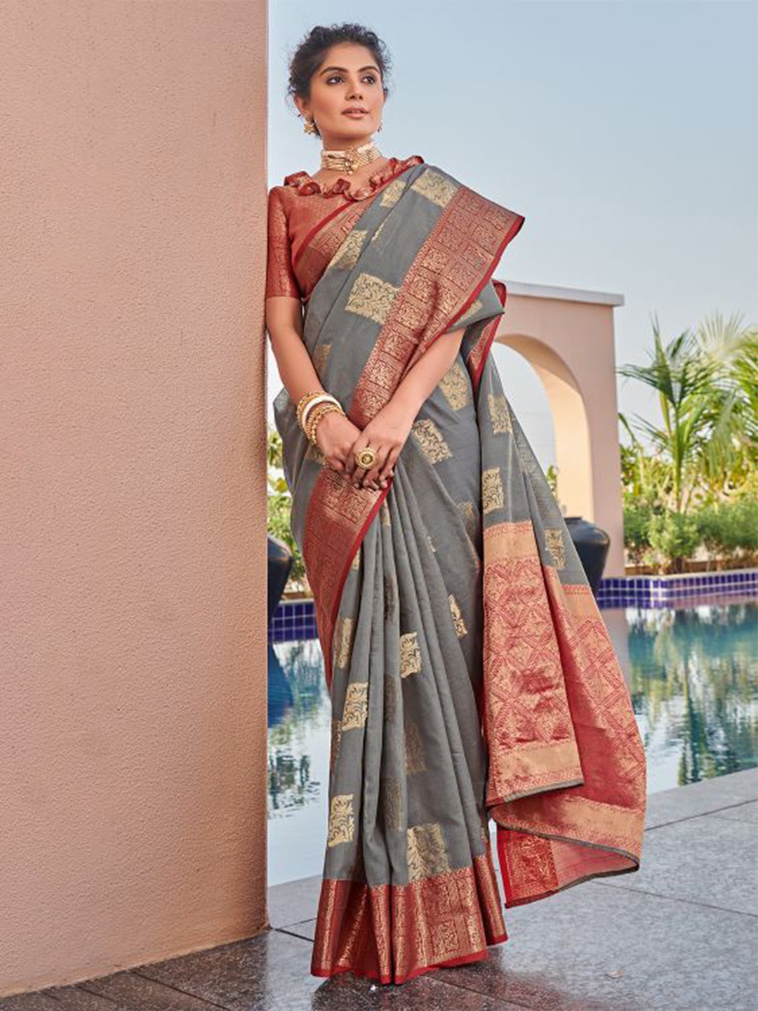 

KARAGIRI Woven Design Zari Saree, Grey