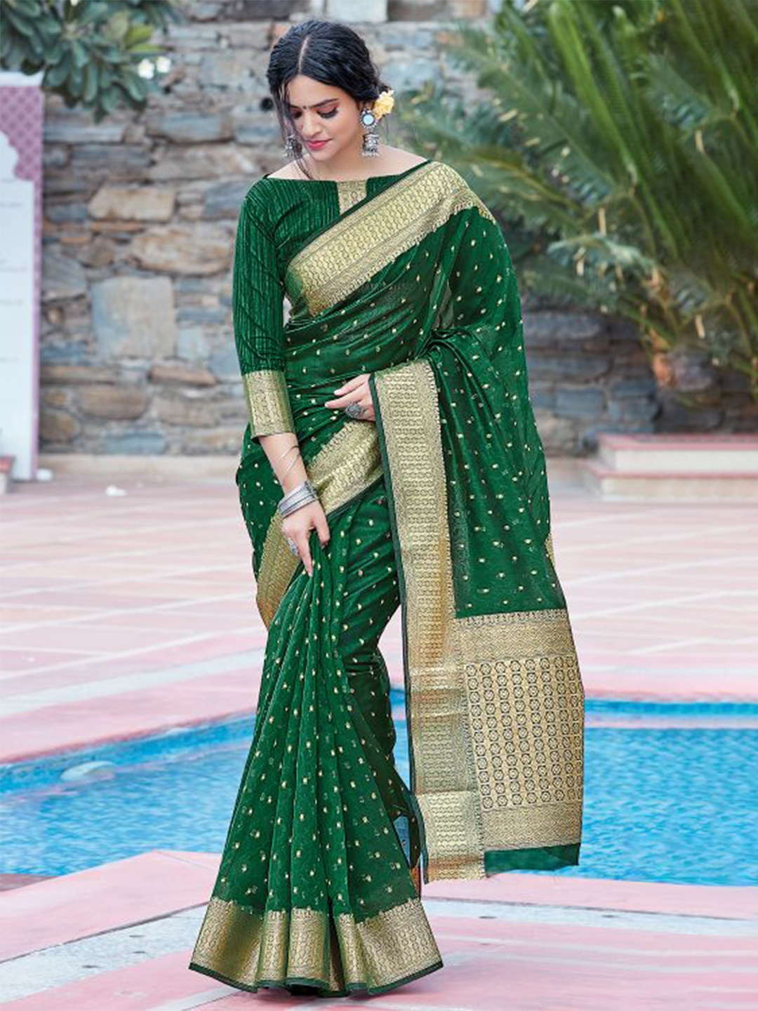 

KARAGIRI Woven Design Zari Organza Saree, Green
