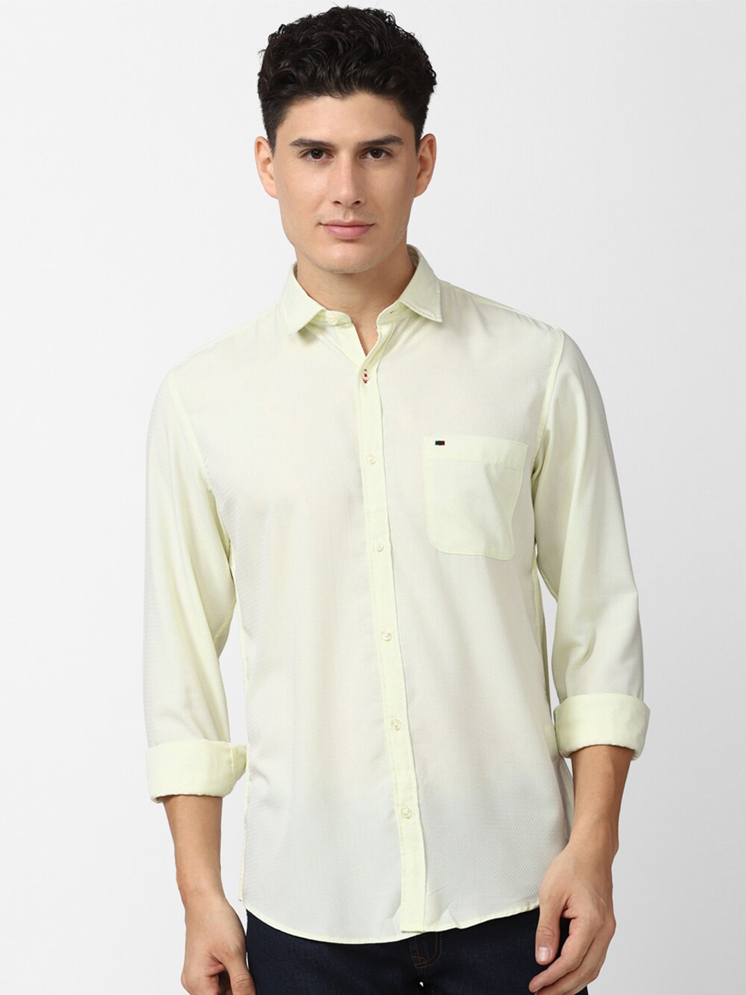 

Peter England Casuals Men Slim Fit Spread Collar Shirt, Yellow