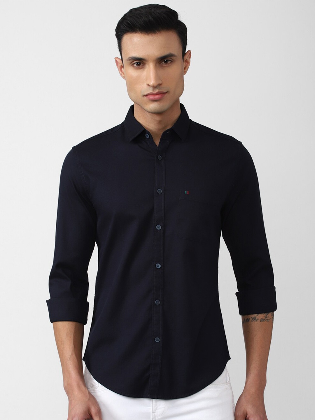 

Peter England Casuals Men Slim Fit Casual Shirt, Navy blue