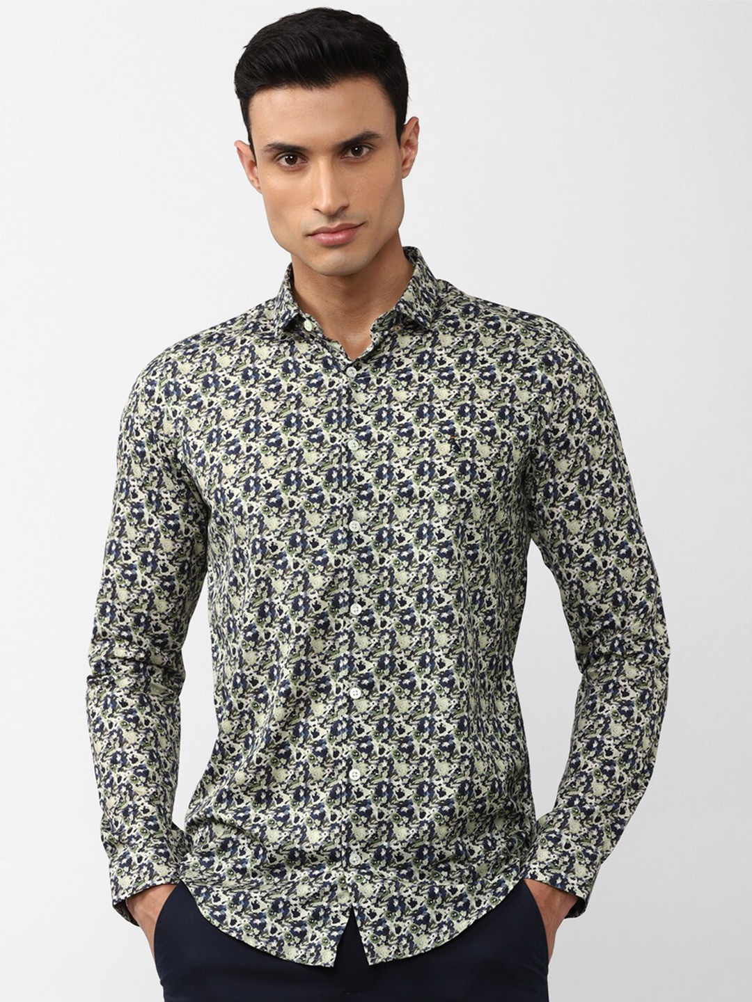 

SIMON CARTER LONDON Men Slim Fit Floral Printed Pure Cotton Casual Shirt, Green