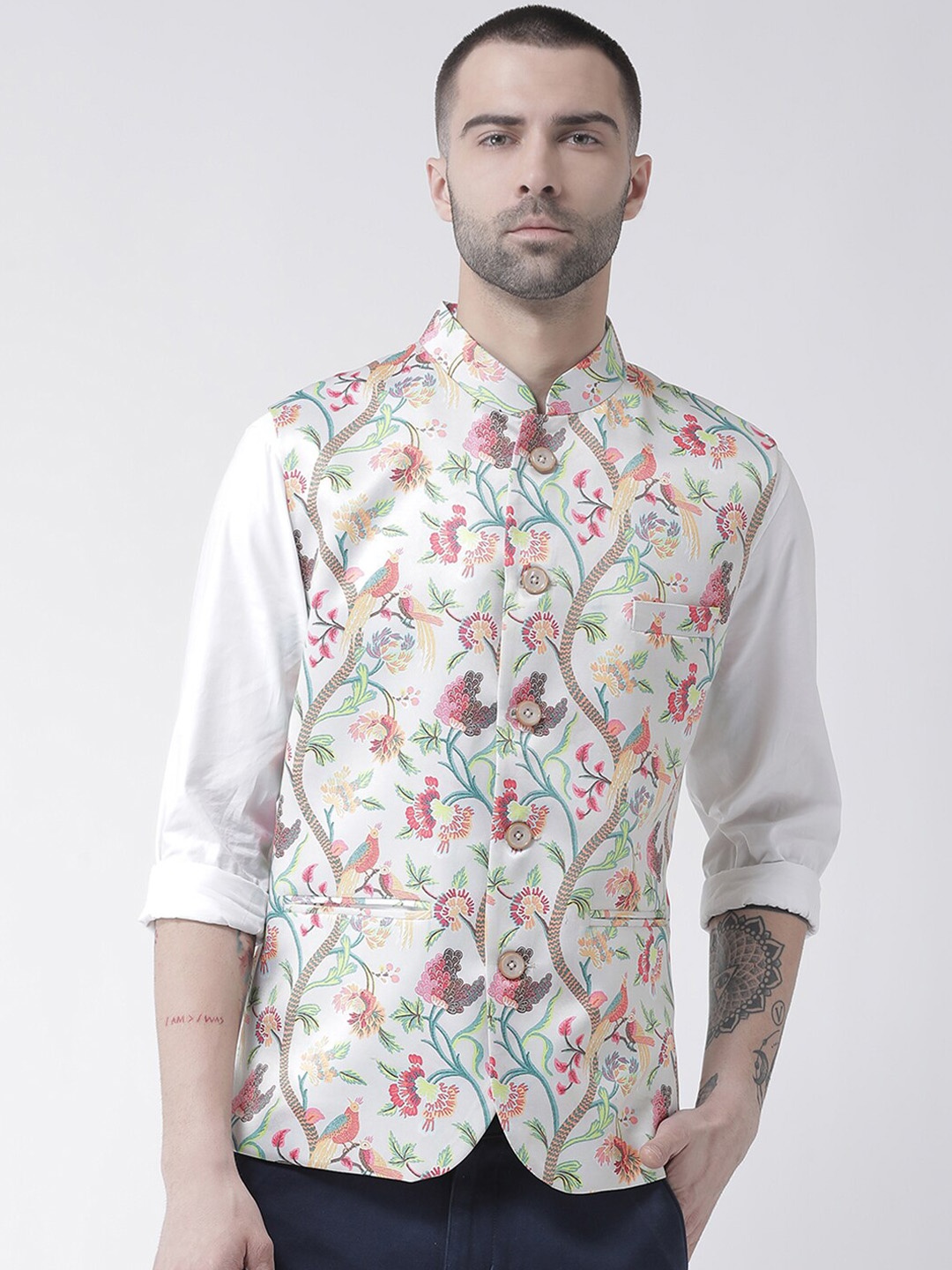 

hangup trend Men Printed Woven Mandrian Collar Nehru Jacket, White