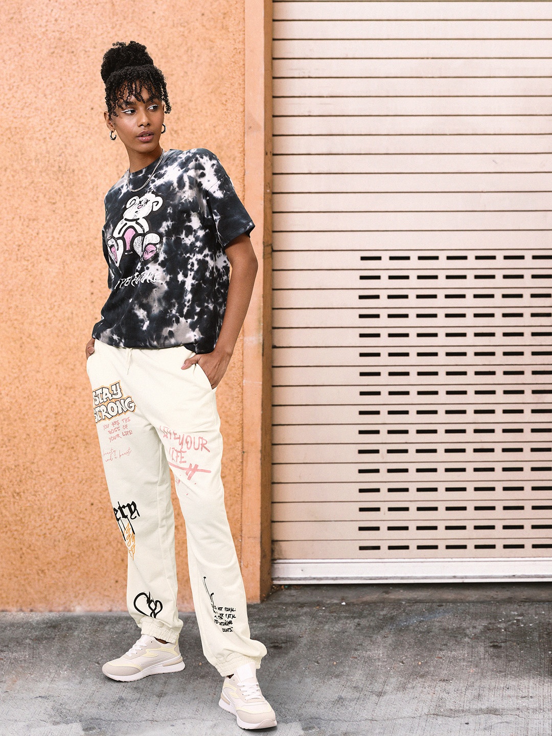 

Kook N Keech Women Milky White Printed Vacay Chill Graphic High Oversized Joggers