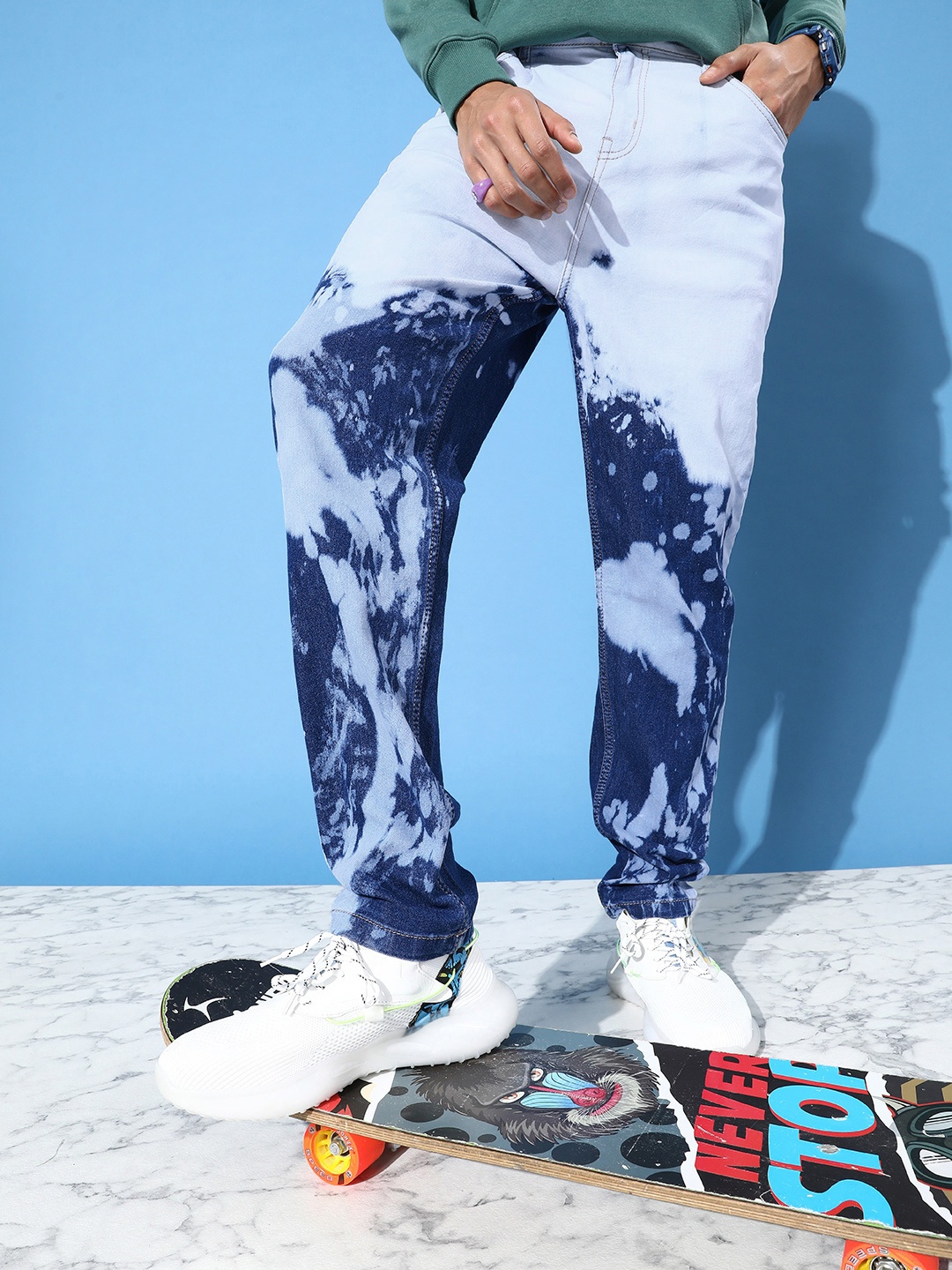 

Kook N Keech Men Mid-Rise Loose Baggy Fit Bleached Stretchable Jeans, Blue