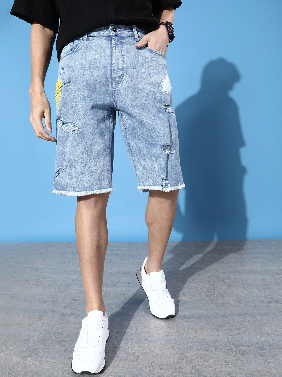 

Kook N Keech Men Light Blue Pure Cotton Printed Distressed Denim Shorts
