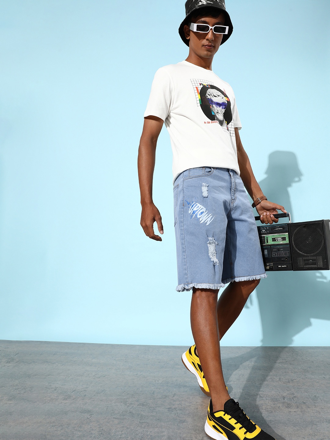 

Kook N Keech Men Light Blue Street Look Parade Cut Off Printed Pure Cotton Denim Shorts