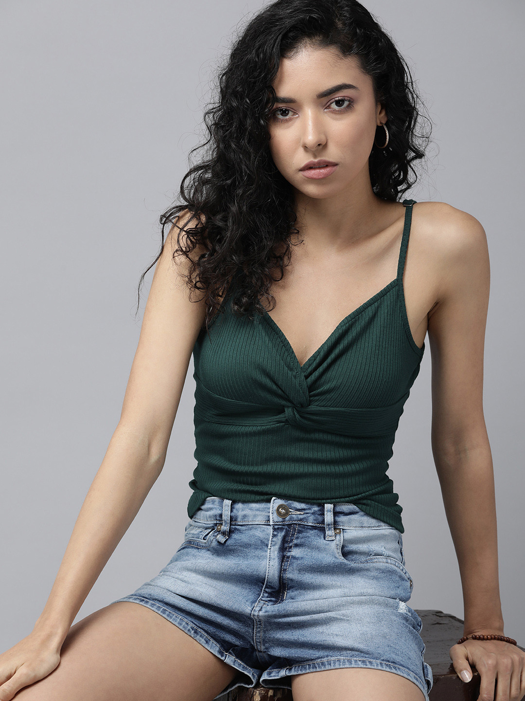 

The Roadster Lifestyle Co. Self Design Sleeveless Twisted Tank Top, Green