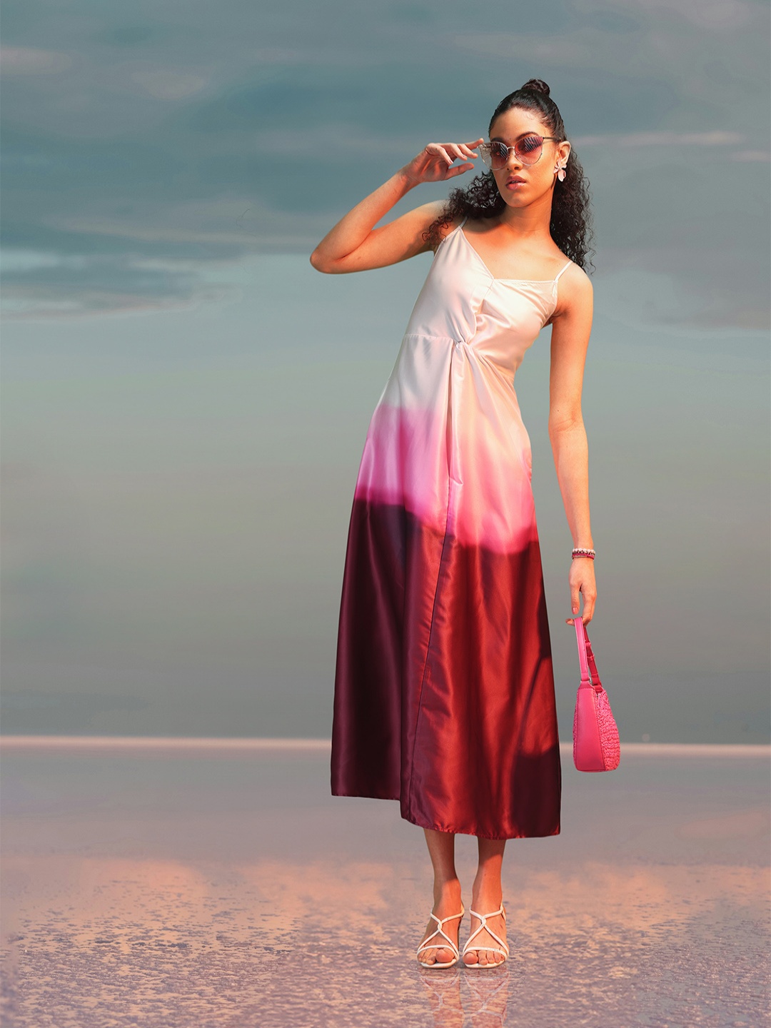 

Chemistry 90s Hollaback Twisted Thoughts Shoulder Straps Colourblocked Maxi Dress, Pink