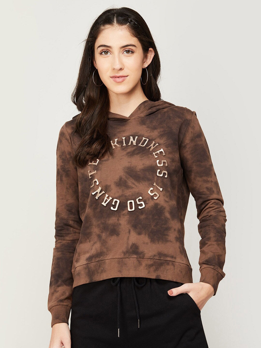 

Ginger by Lifestyle Women Printed Hooded Sweatshirt, Brown