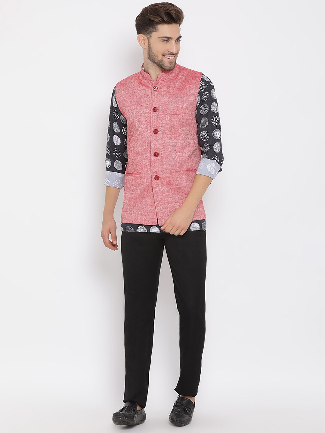

hangup trend Men Ethnic Motifs Printed Mandarin Collar Kurta with Pyjamas & Nehru Jacket, Red