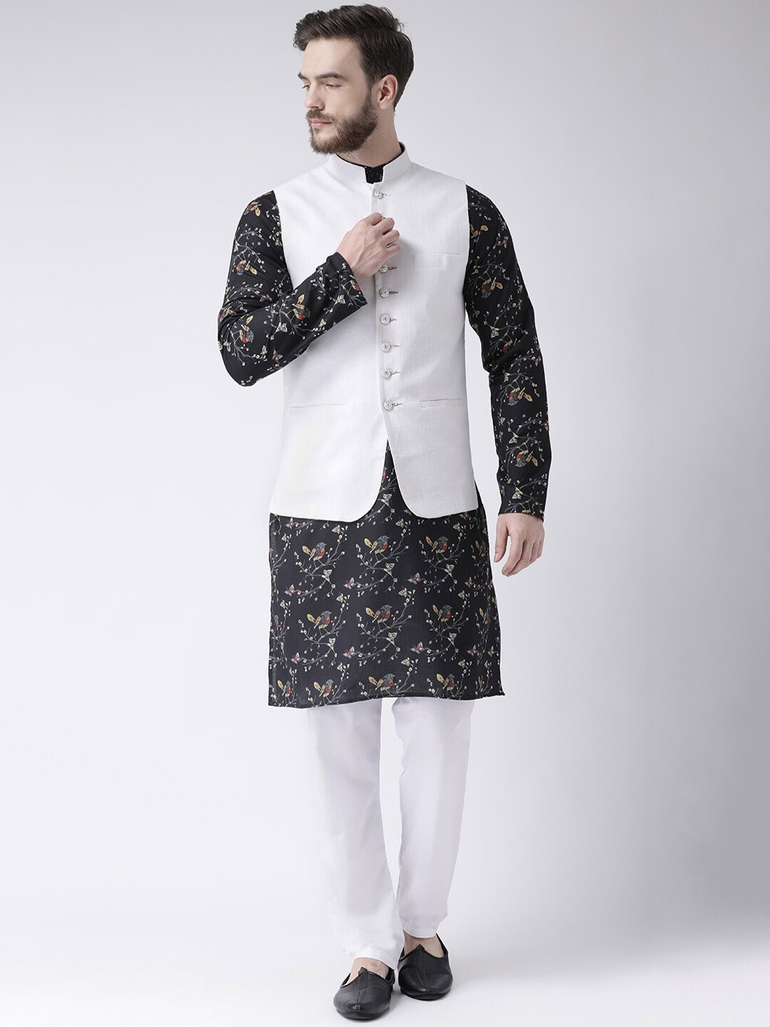 

Hangup Men Floral Printed Pure Cotton Kurta with Pyjamas & Nehru Jacket, Black