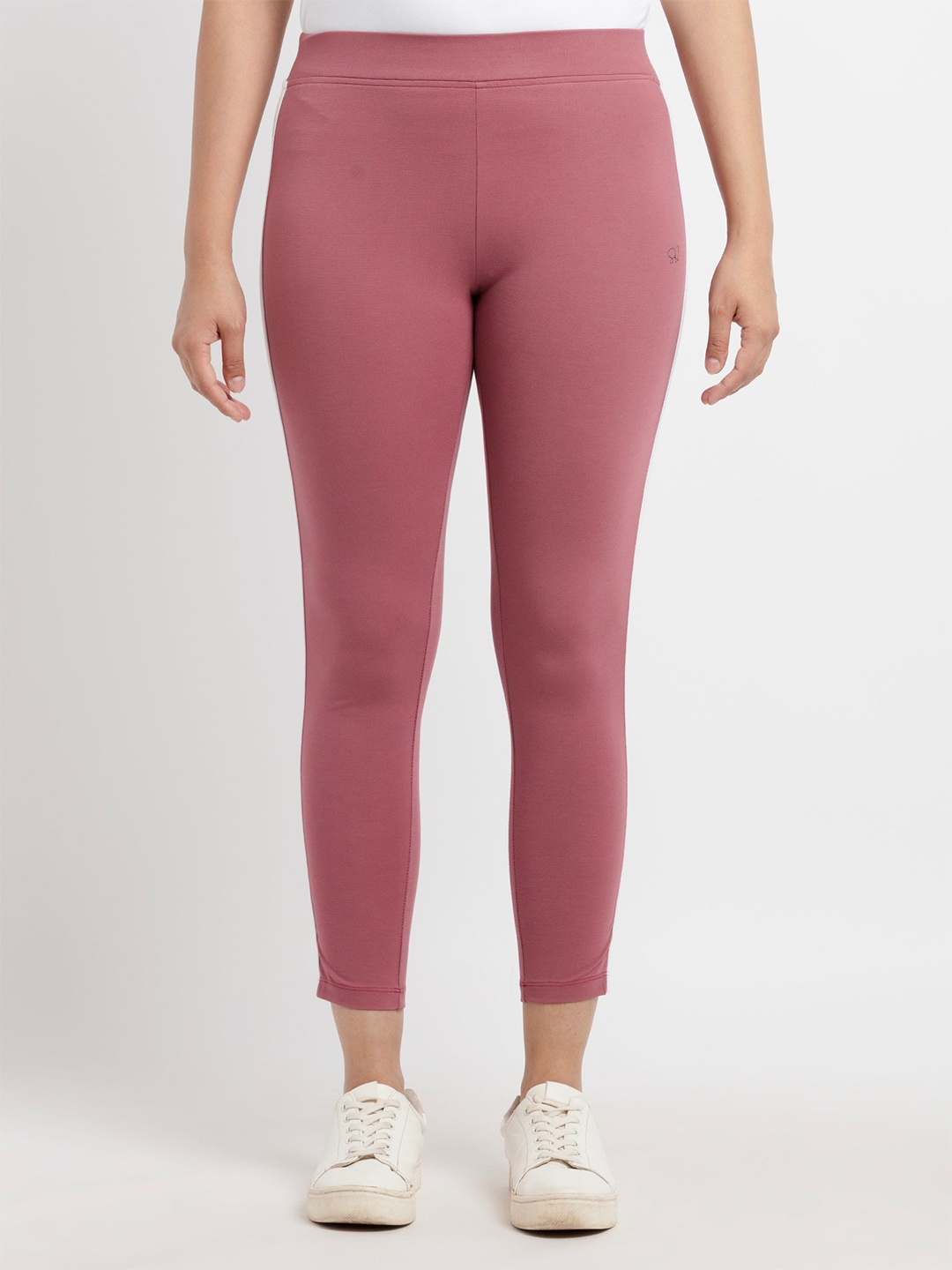 

Status Quo Women Woven Jeggings, Rose