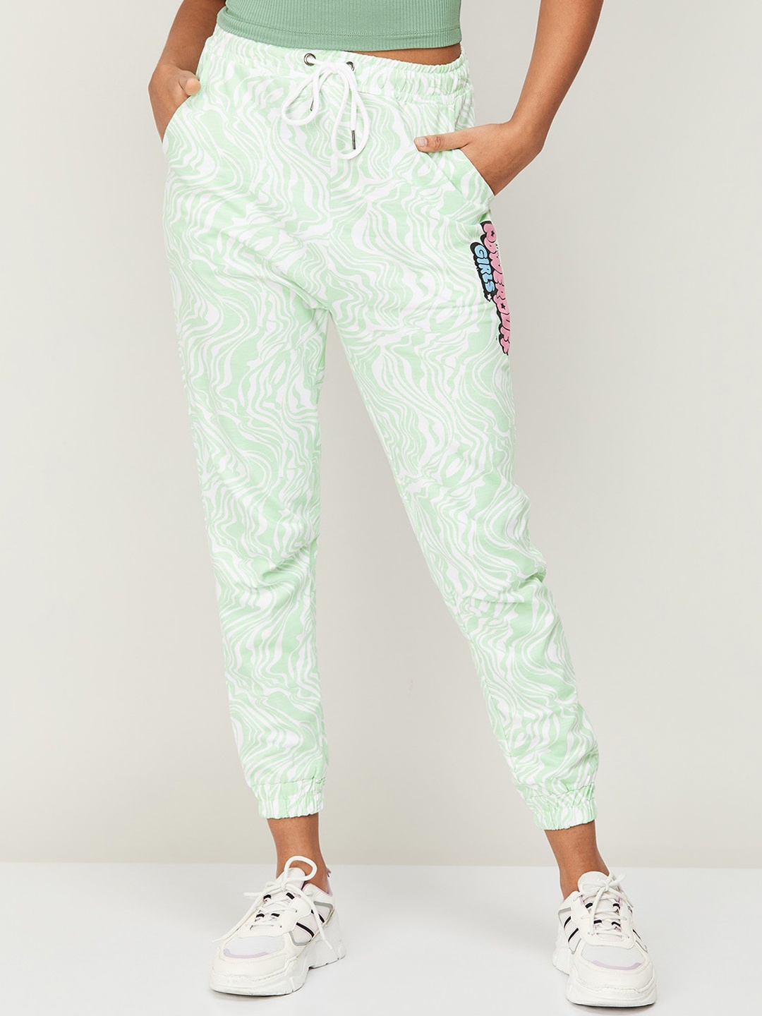 

Ginger by Lifestyle Women Printed Cotton Joggers Trousers, Green