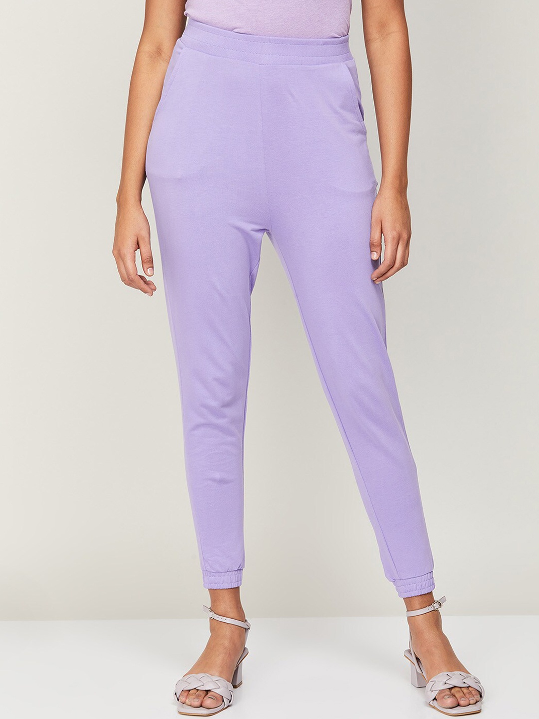 

Ginger by Lifestyle Women Pure Cotton Slim Fit Joggers, Purple