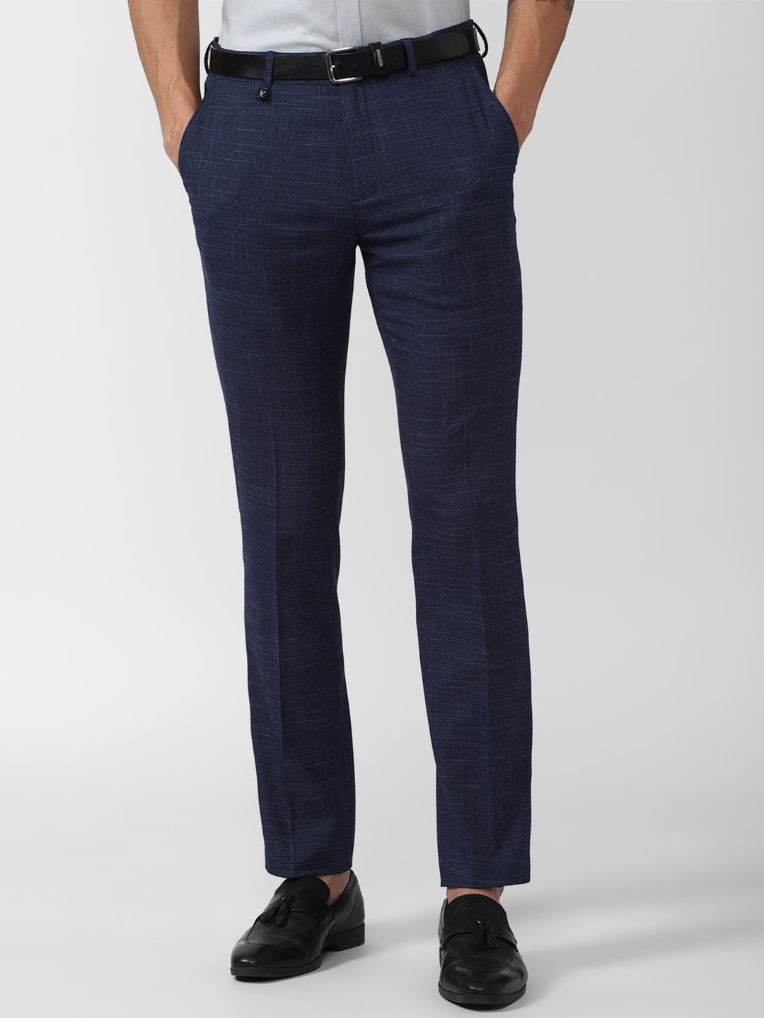 

V Dot Men Textured Skinny Fit Trousers, Navy blue