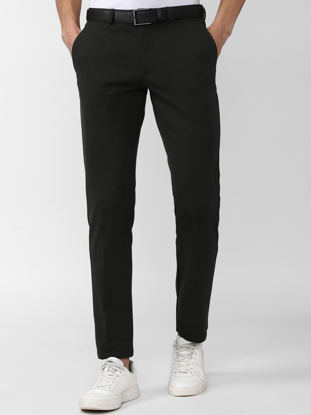 

Van Heusen Sport Men Slim Fit Trousers, Black