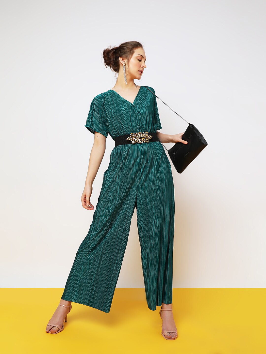 

Vero Moda Self Design V-Neck Basic Jumpsuit, Green