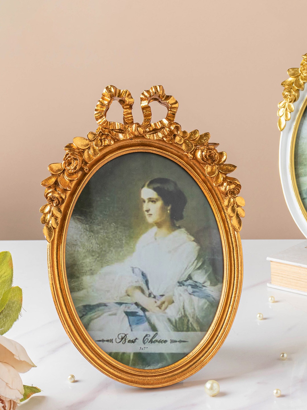 

Nestasia Gold-Toned Textured Photo Frame