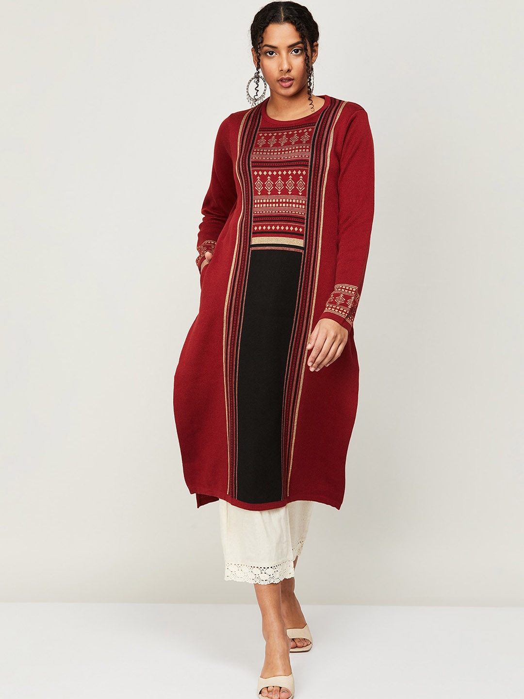 

Melange by Lifestyle Women Ethnic Motifs Printed Panelled Acrylic Kurta, Maroon