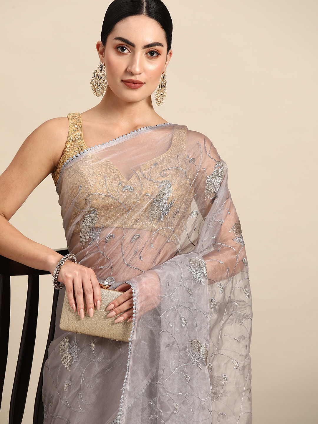 

Anouk Ethnic Motifs Sequinned Organza Saree, Grey
